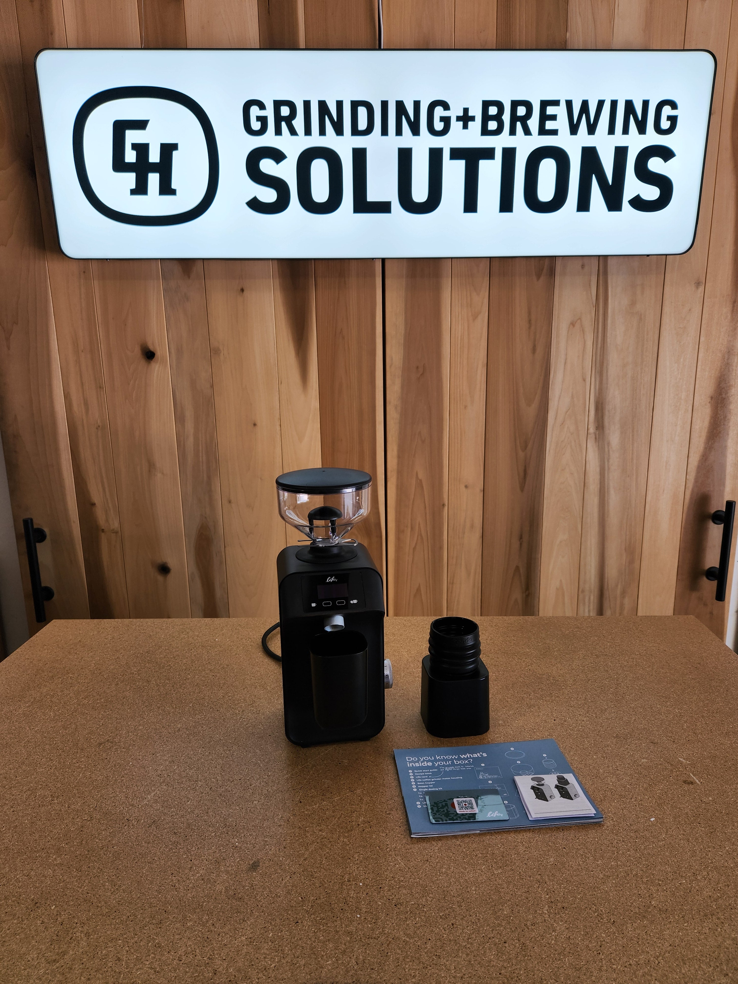 Ceado Life Grinder in Black DEMO DHF1120001
