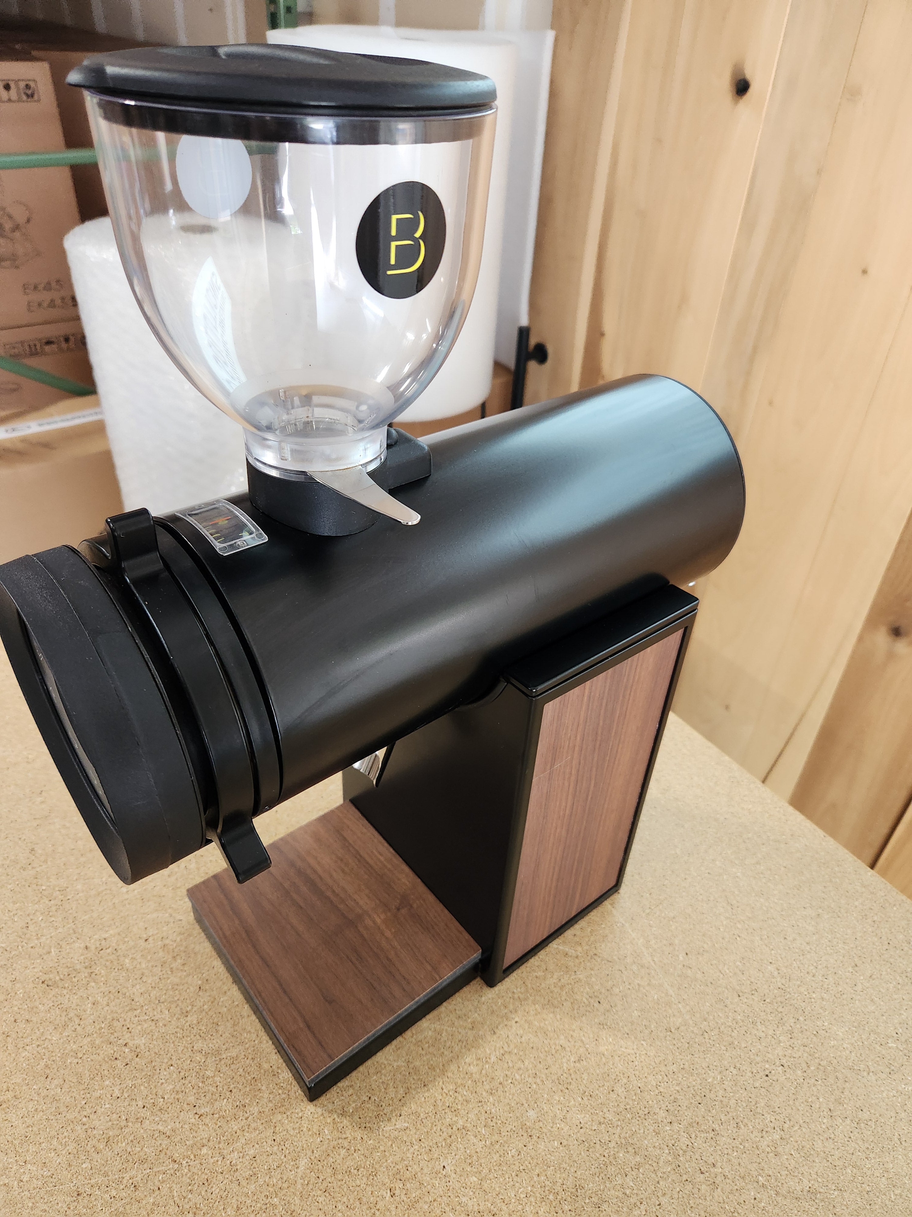 Bentwood Vertical 75 Black DEMO 100150