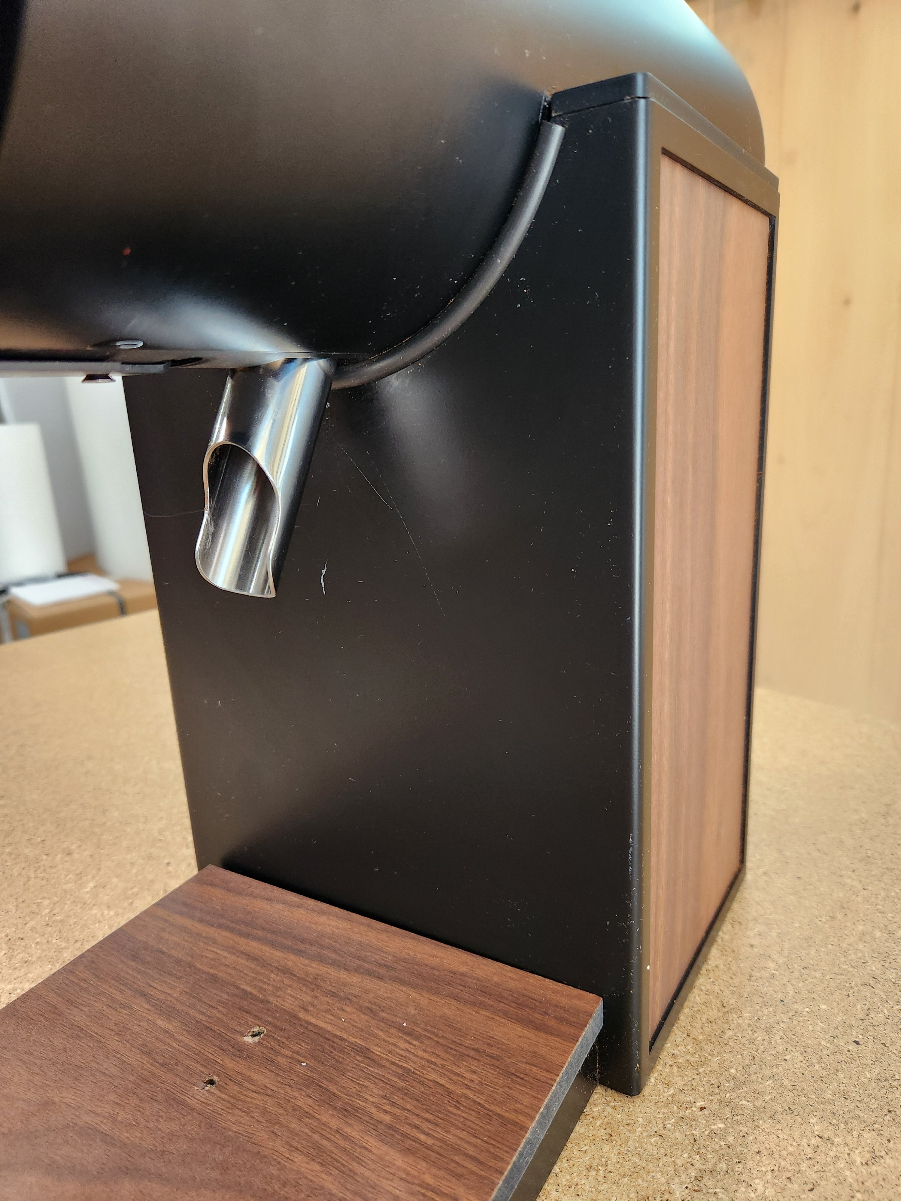 Bentwood Vertical 75 Black DEMO 100027