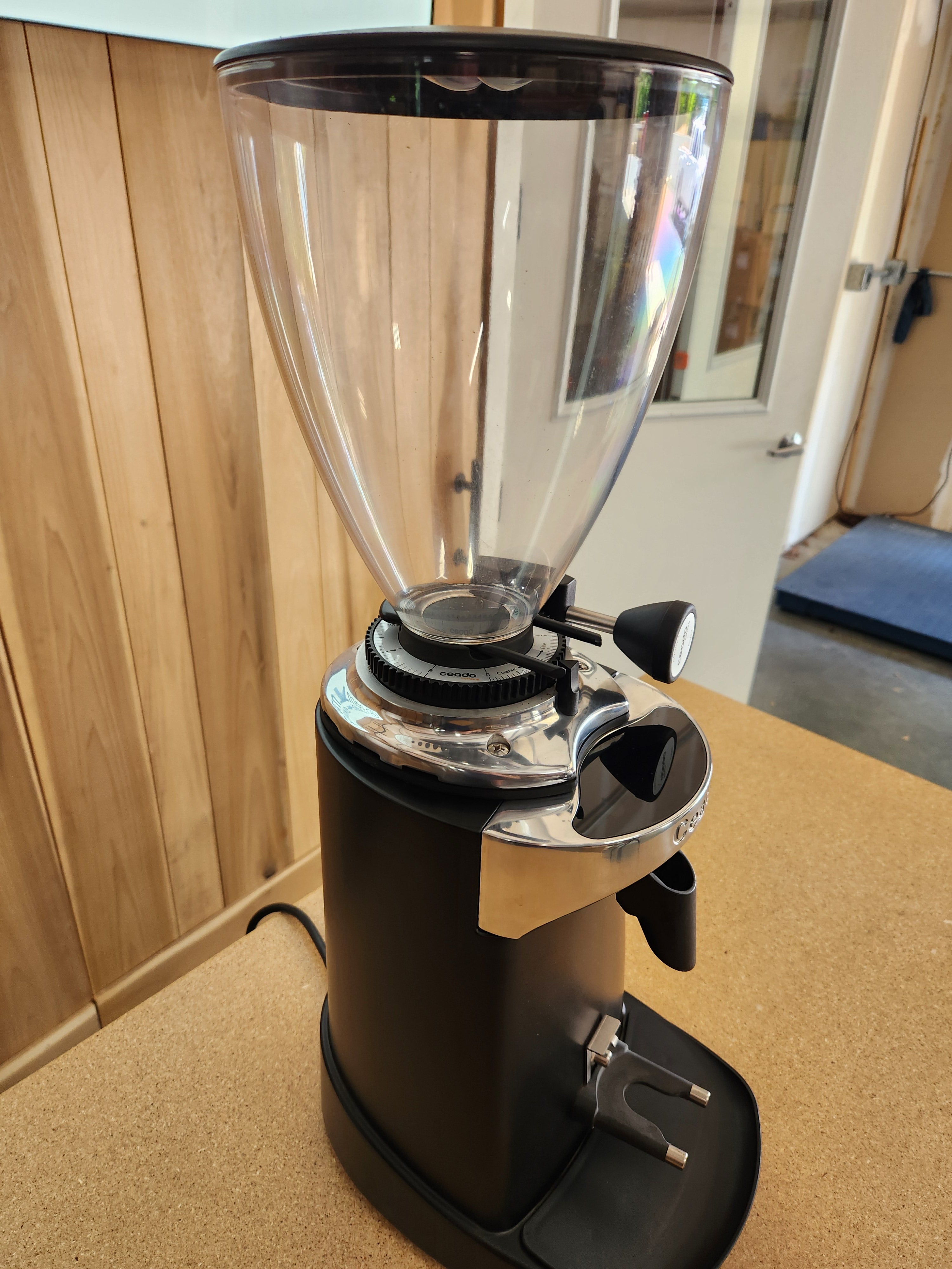 Ceado E37T Espresso Grinder in black DEMO AHG475013