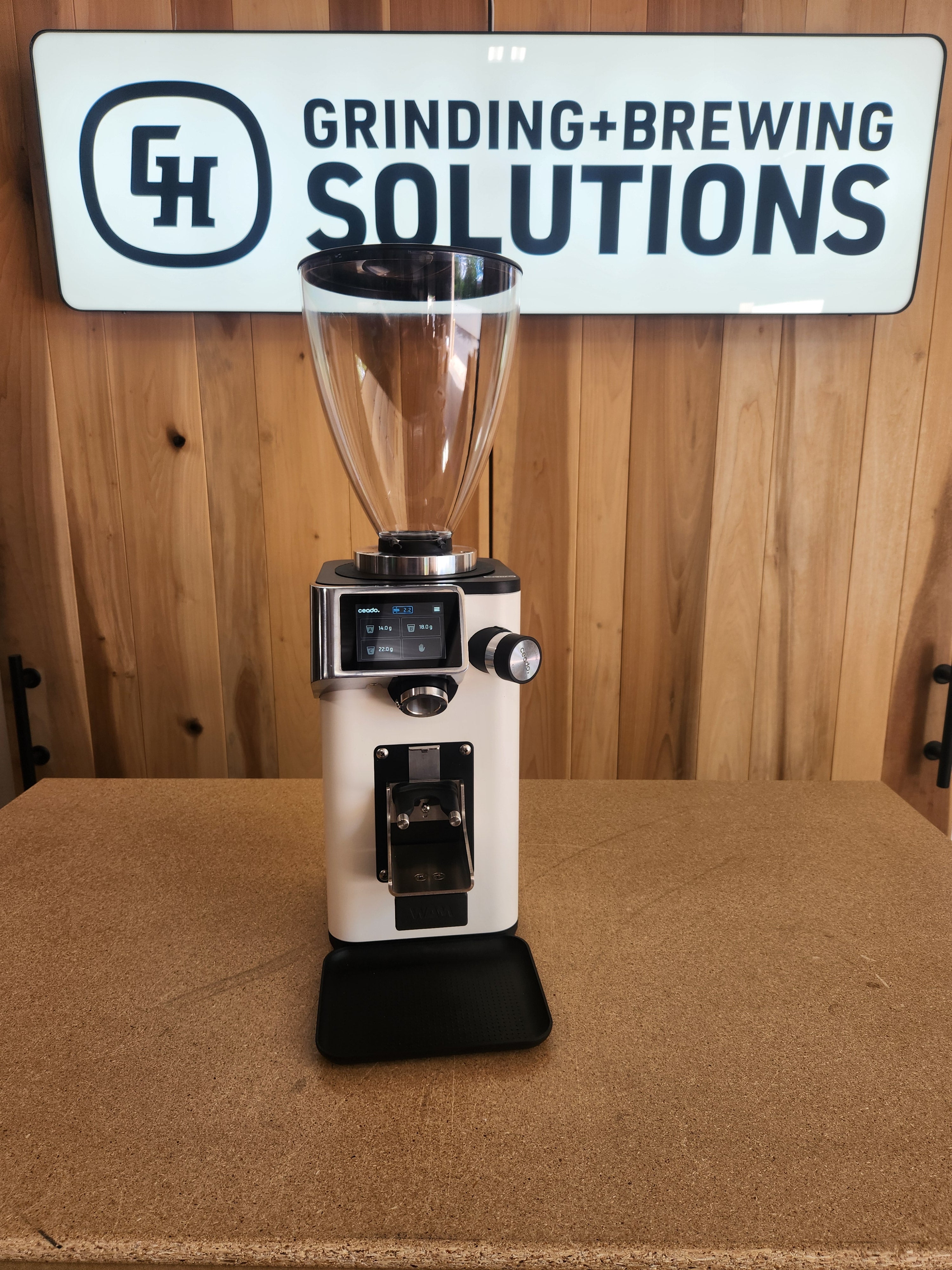 Ceado REV Titan Espresso Grinder with WAM White DEMO CHE364023